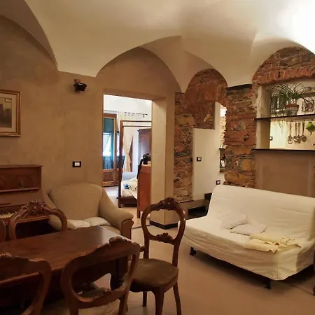 Lovingenoa Natural Light Apartment *