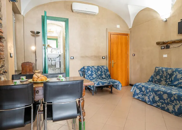 Lovingenoa Natural - Light * Genova