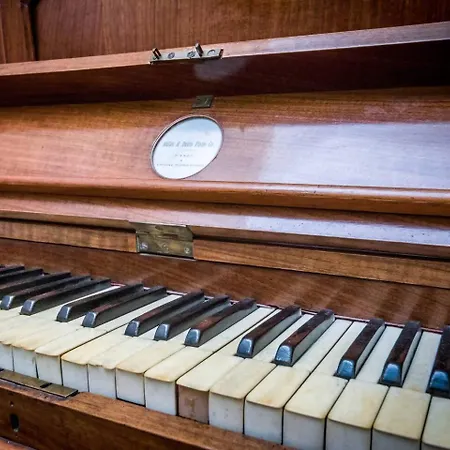 Lovingenoa - Ducale - Natural Light *